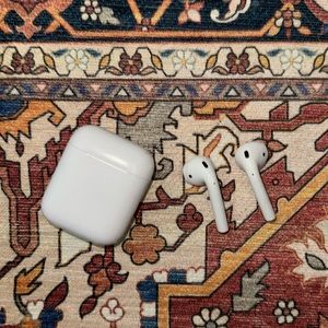 Apple AirPods